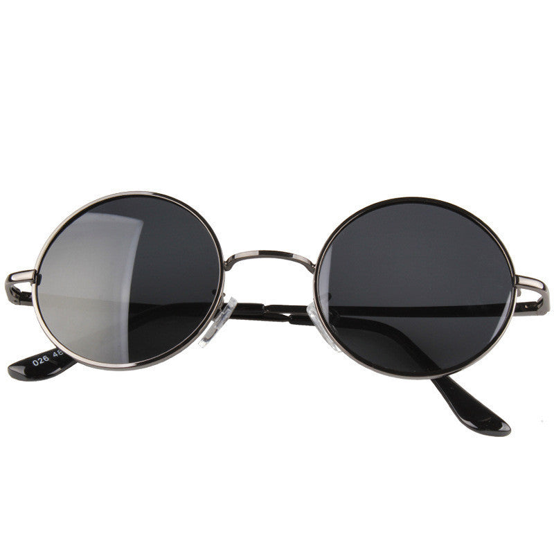 Fashionable retro round sunglasses - Heritage cosmetics and beauty care