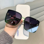 Sunglasses With Black Letters, Square-Shaped Glasses, Anti-Ultraviolet Sunglasses - Heritage cosmetics and beauty care