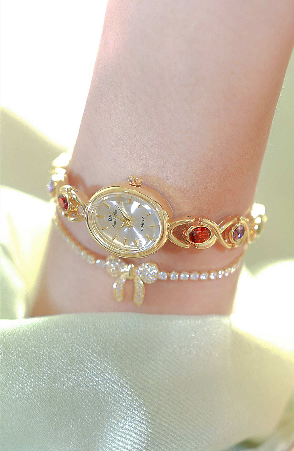 Mid-ancient Fashion Oval Colored Gems Rainbow Light Luxury Watch - Heritage cosmetics and beauty care