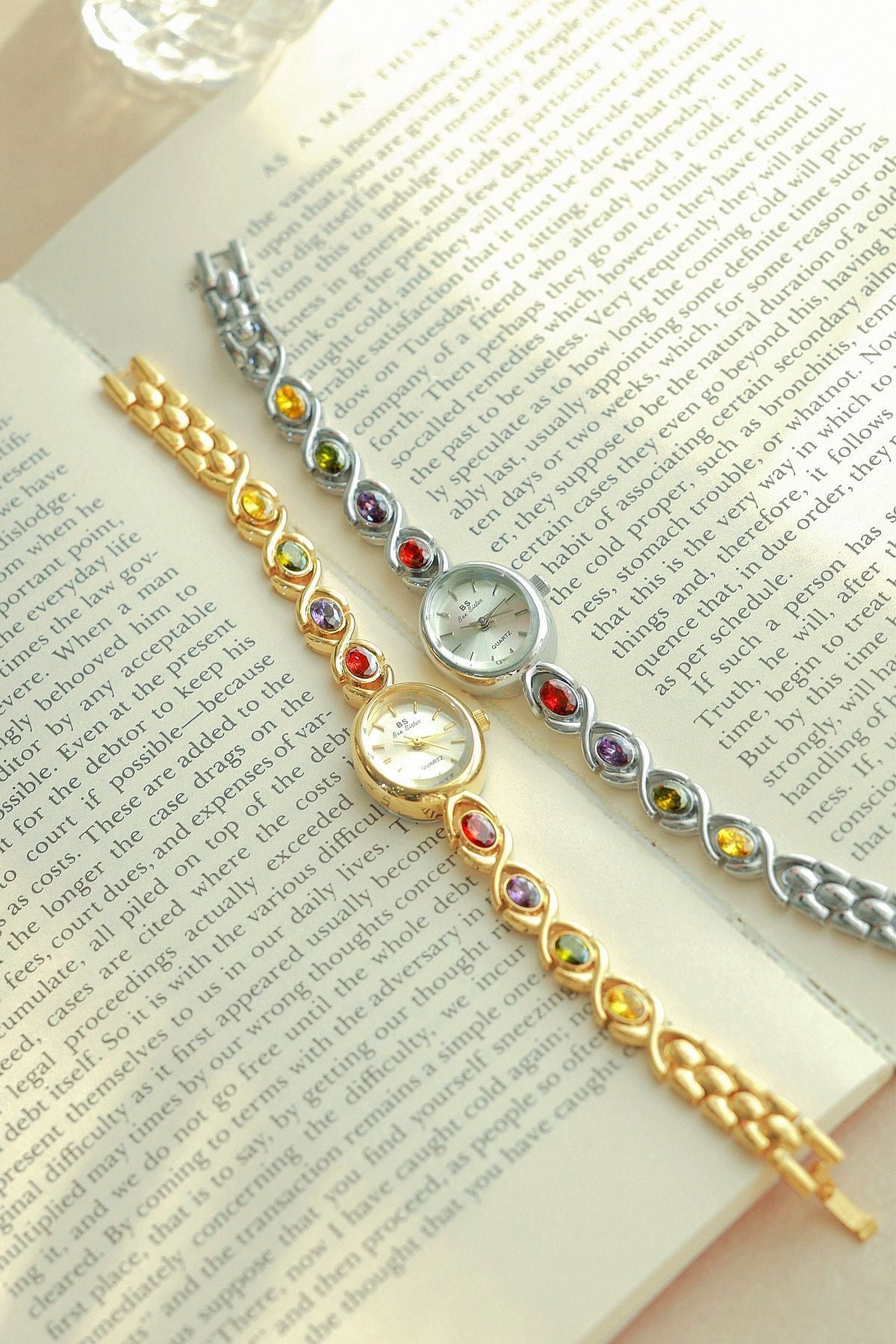 Mid-ancient Fashion Oval Colored Gems Rainbow Light Luxury Watch - Heritage cosmetics and beauty care