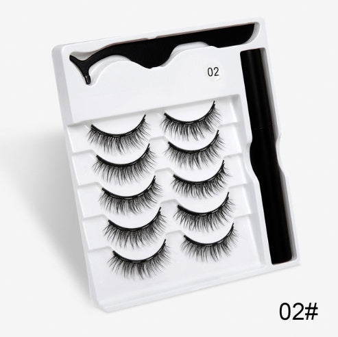 A Pair Of False Eyelashes With Magnets In Fashion - Heritage cosmetics and beauty care