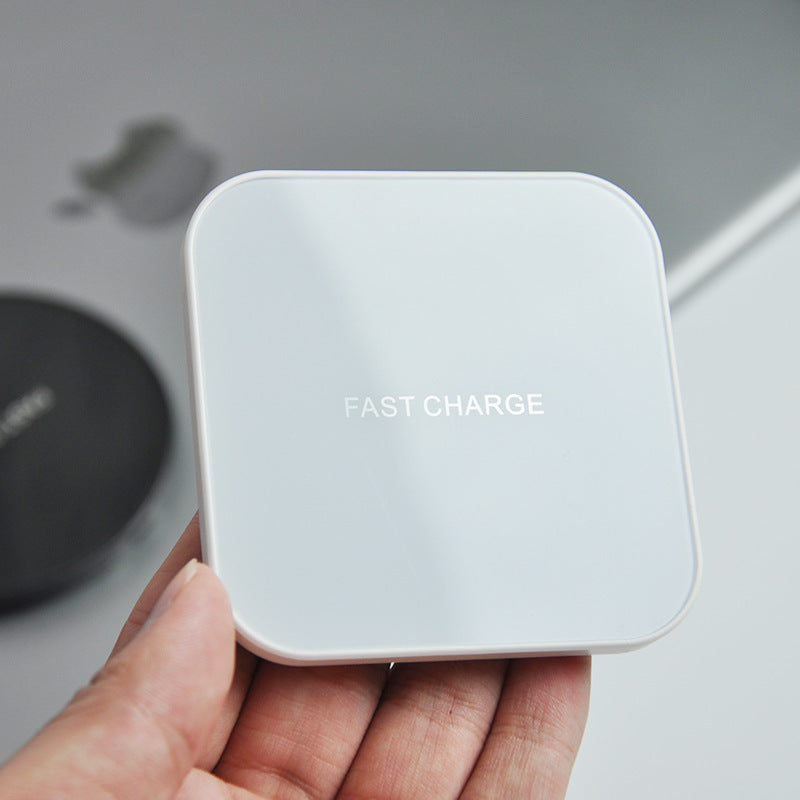 Earphone wireless charger Heritage cosmetics and beauty care