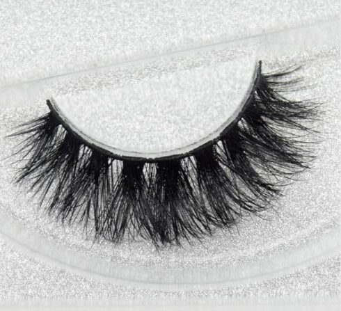 Faux Aurelia Eye Lashes - Heritage cosmetics and beauty care