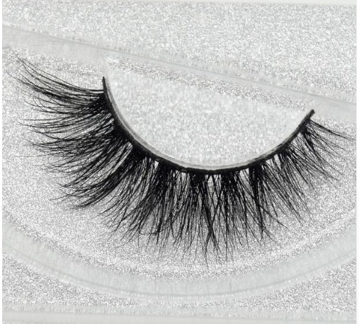 Faux Aurelia Eye Lashes - Heritage cosmetics and beauty care