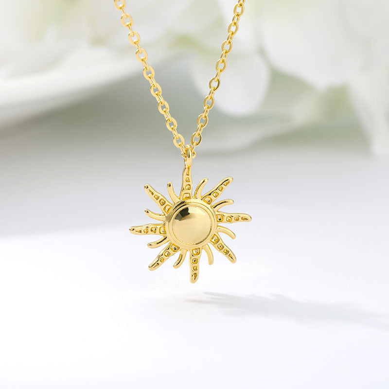 Fashion Cold Wind Retro Sun Flower Pendant Necklace - Heritage cosmetics and beauty care Heritage cosmetics and beauty care 8.00 0 