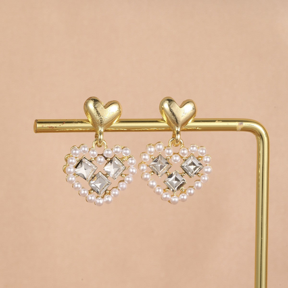 Geometric Love Zircon Earrings, Fresh, Sweet, Exquisite Earrings, Fashionable, Simple, Elegant, And Niche Design - Heritage cosmetics and beauty care