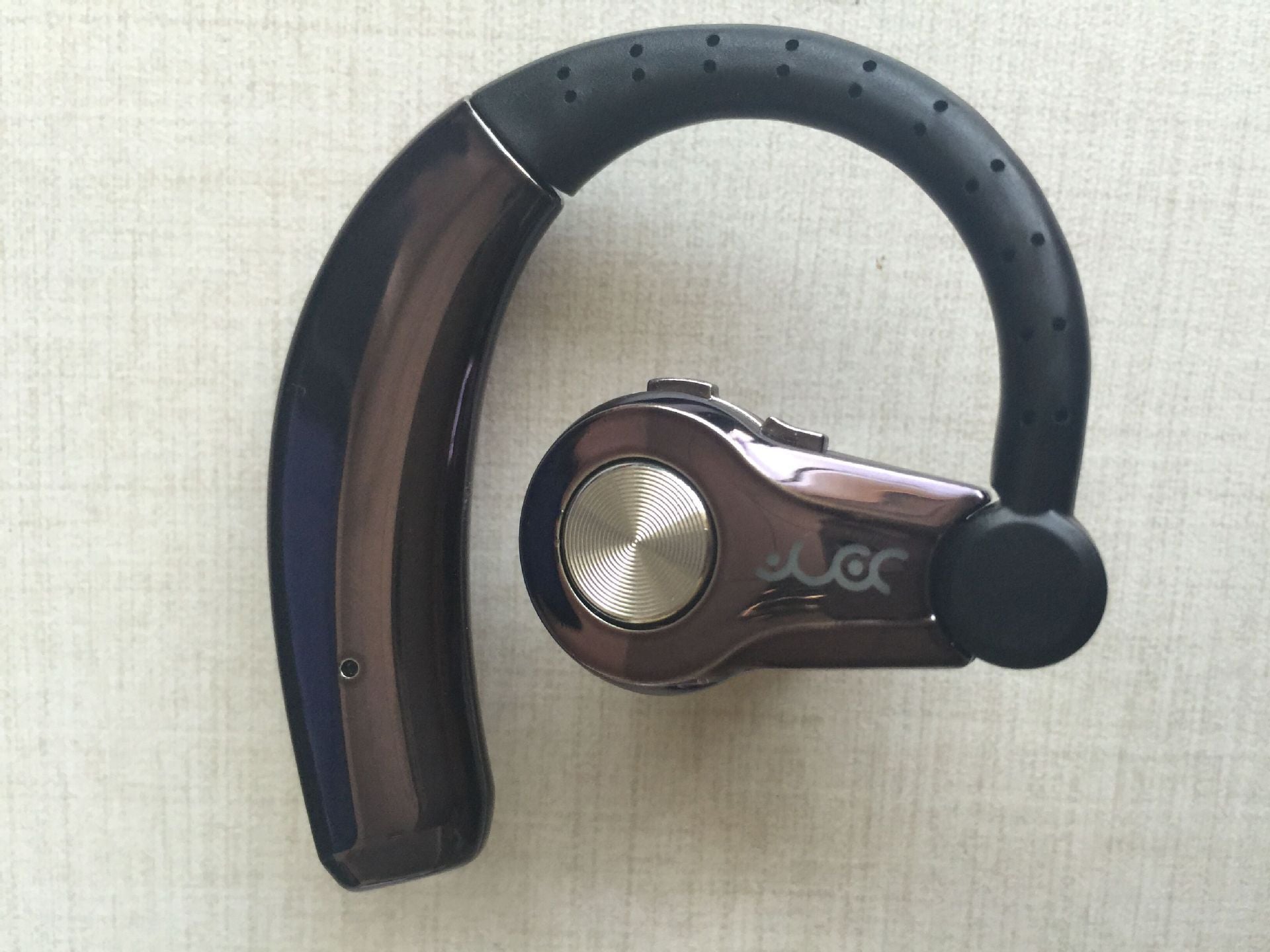 Wireless bluetooth headset - Heritage cosmetics and beauty care