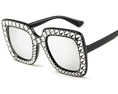 Square diamond sunglasses - Heritage cosmetics and beauty care