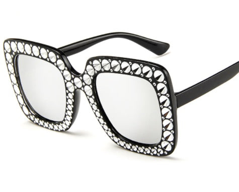 Square diamond sunglasses - Heritage cosmetics and beauty care