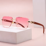 Women's Fashion Square Sunglasses - Heritage cosmetics and beauty care