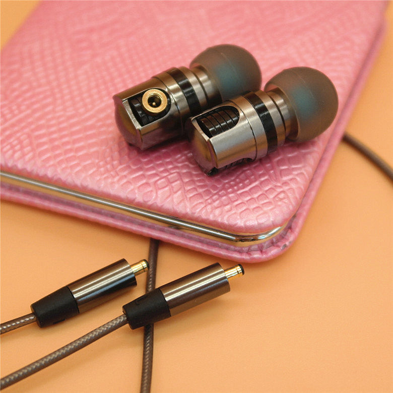 846 in-ear metal earphones Heritage cosmetics and beauty care