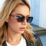 Women's Fashion Square Sunglasses - Heritage cosmetics and beauty care