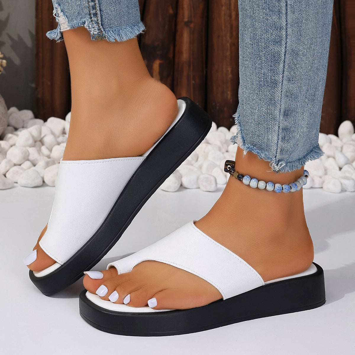 Thick-soled Clip Toe Flat Slippers Outdoor Summer Casual Solid Color Slides Shoes For Women Heritage cosmetics and beauty care